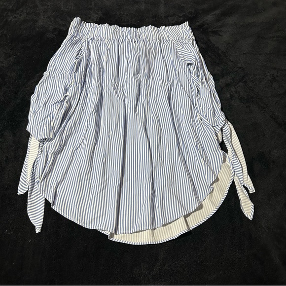 H&M Blue and White Striped Blouse - Picture 2 of 10